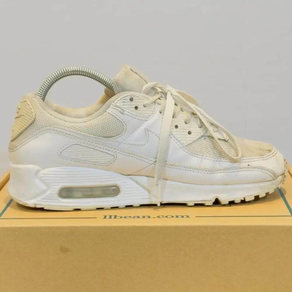 Nike Air Max 90 SE Women's Size 9 Triple White Chunky Comfort Sneakers Shoes